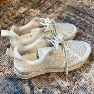Anine Bing sneakers